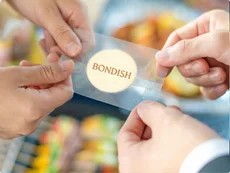 会社ロゴをあしらった特製ピック